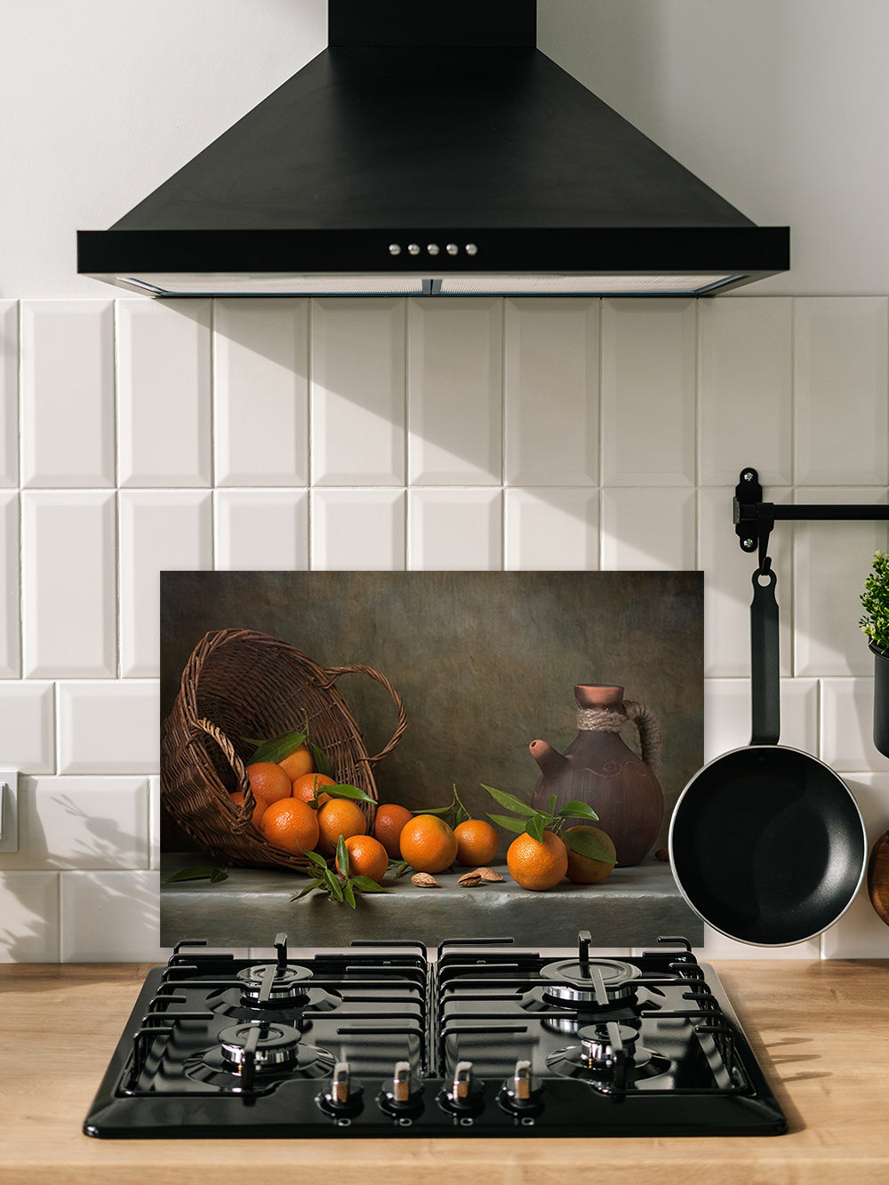 Fond de hotte Panier tombé avec mandarines